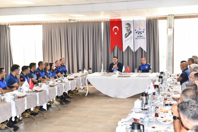 Çiğli Belediye Başkanı Onur Emrah Yıldız, Zabıta Haftası kapsamında Zabıta
