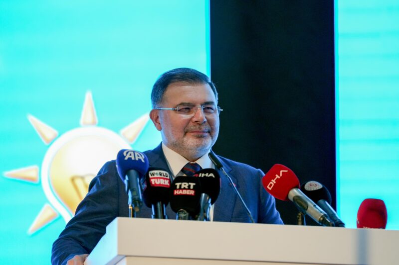 AK Parti İzmir İl Danışma Meclisi'nde çarpıcı açıklamalarda bulunan il