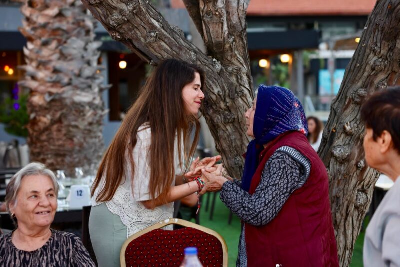 Çeşme Belediye Başkanı Lâl Denizli, 19 Eylül Gaziler Günü onuruna