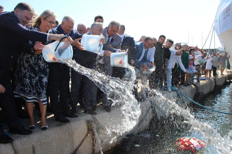 İzmir Güzelbahçe Balıkçı Limanı’nda ‘2024 Yılı Balıkçılık Sezonu Açılış Töreni’