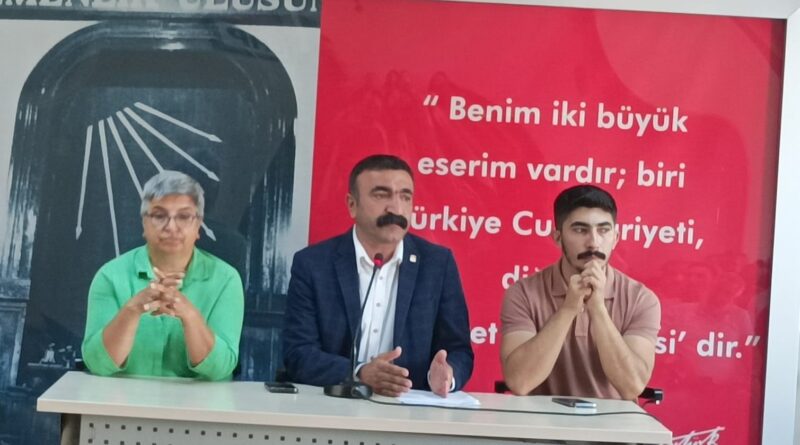 CHP Çiğli İlçe Başkanı Erkan Akar, Çiğli’de ülkede yaşanan ekonomik