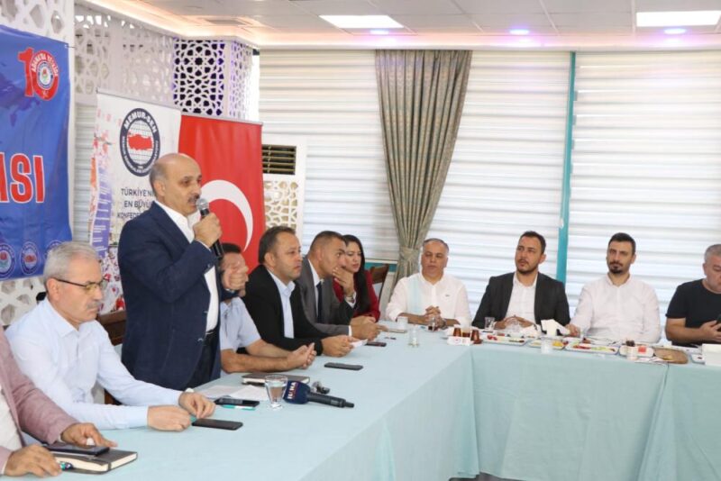 Eğitim-Bir-Sen Adana Şubesi, yeni eğitim-öğretim yılının başlaması vesilesiyle 17. Basın