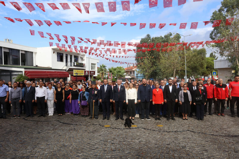 Güzelbahçe Belediyesi, 11 Eylül Güzelbahçe’nin Kurtuluş Günü’nünü coşkulu bir şekilde
kutladı.