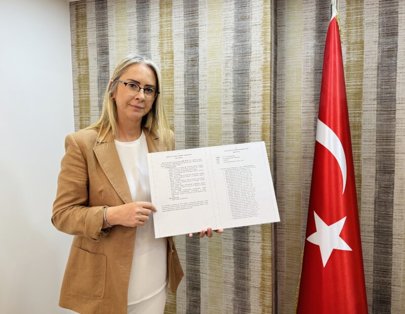 - AK Parti İzmir Milletvekili Ceyda Bölünmez Çankırı:
- "borç ödemekle