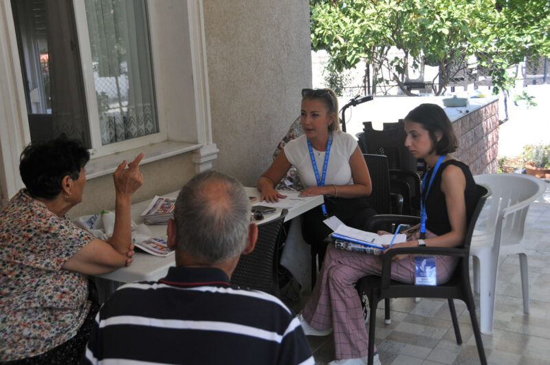 Güzelbahçe Belediyesi, ilçedeki vatandaşların istek, talep, şikayet ve önerilerini almak