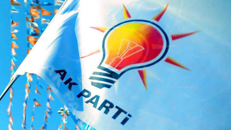 AK Parti ilçe kongreleri başlıyor ve birkaç ilçede değişiklikler bekleniyor.