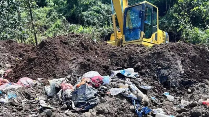 Çevre Kanunu'na aykırı olarak çöpleri dere kenarına döken Pazar Belediyesi'ne