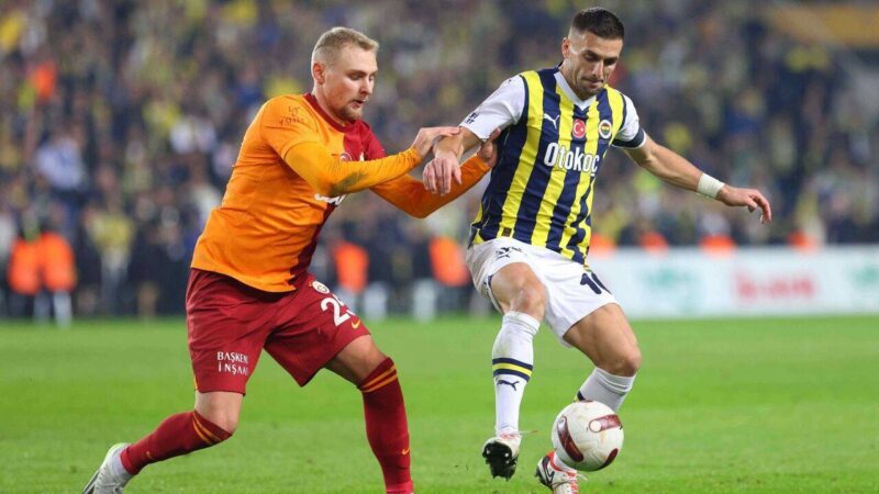 Fenerbahçe'nin Galatasaray'ı konuk edeceği derbinin bahis oranları açıklandı.