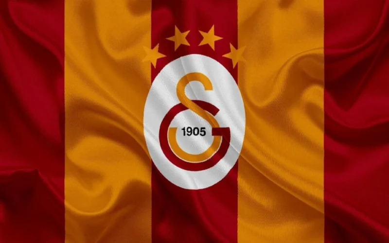Fenerbahçe-Galatasaray derbi maçı için geri sayım başladı. Sarı-kırmızılı takımda iki