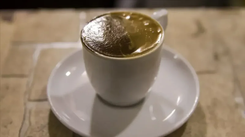 Çay ve kahve, dünya genelinde milyonlarca kişinin gününü renklendiren içecekler