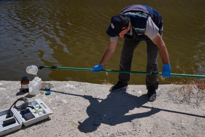 İzmir Büyükşehir Belediyesi'ne bağlı atık su arıtma tesislerinin çevre mevzuatına