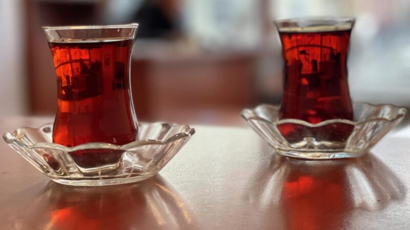 Tekel Bayileri Yardımlaşma Derneği (TBYD) Başkanı Erol Dündar, çay fiyatlarına