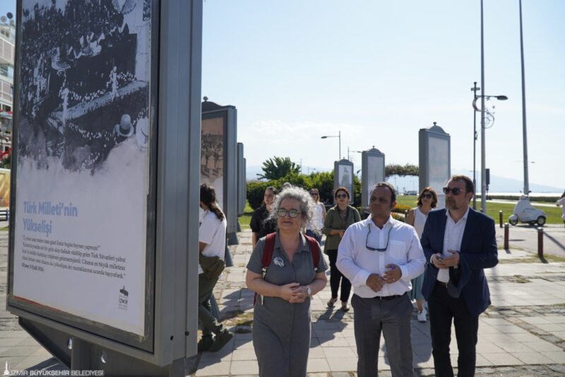 İzmir’in düşman işgalinden kurtuluşunun 102. yıl dönümü kapsamında Vasıf Çınar