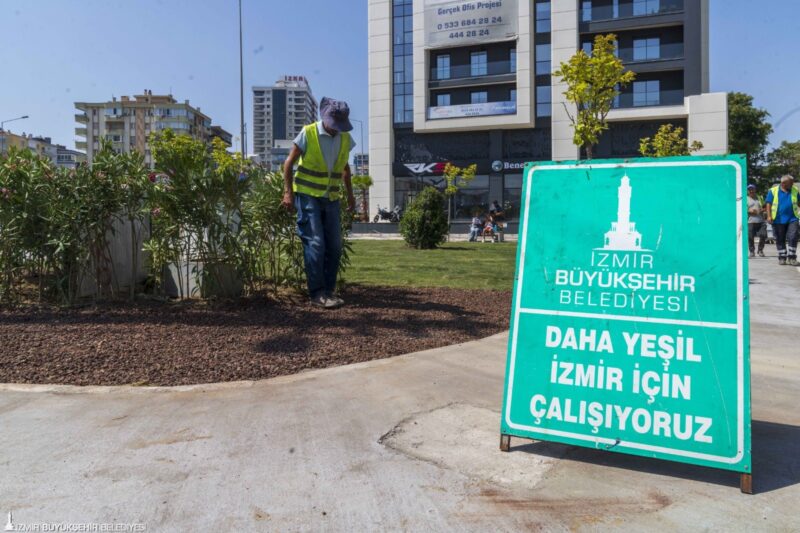 İzmir Büyükşehir Belediye Başkanı Dr. Cemil Tugay’ın Anadolu Caddesi incelemeleri