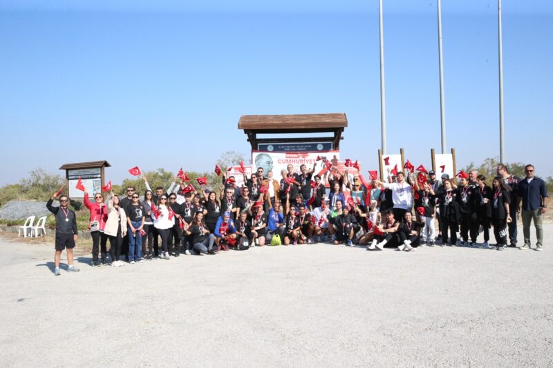 Cumhuriyetin 101. yıl dönümünde Çiğli Belediyesi tarafından İzmir Kuş Cenneti’nde