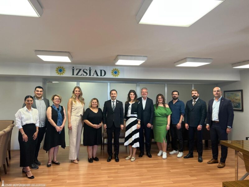 İzmir Büyükşehir Belediyesi, kentte yaşayan otizmli ve tüm nöro-çeşitli gruplarında