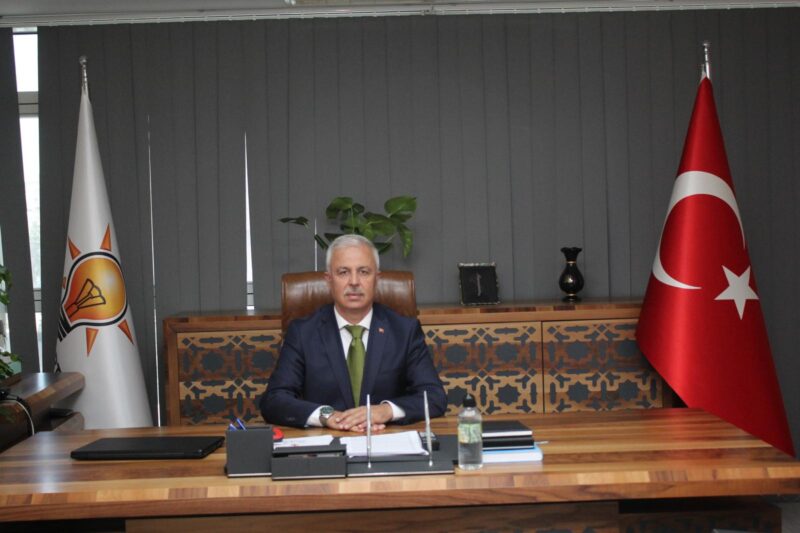 ‘’Belediye Başkanı Behice Hanım, dönüp biraz belediyedeki çarpıklıklarla ilgilense artık’’