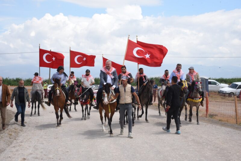 Menemen Belediyesi tarafından Geleneksel Spor Dalları Federasyonu'nun katkısıyla bu yıl