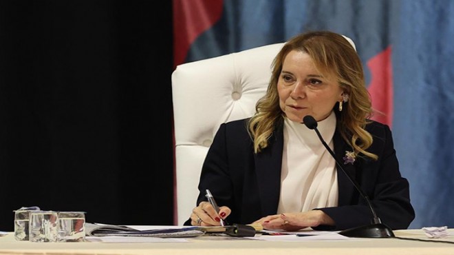 Konak’ta Başkan Mutlu ve 15 CHP’li meclis üyesi arasında kriz