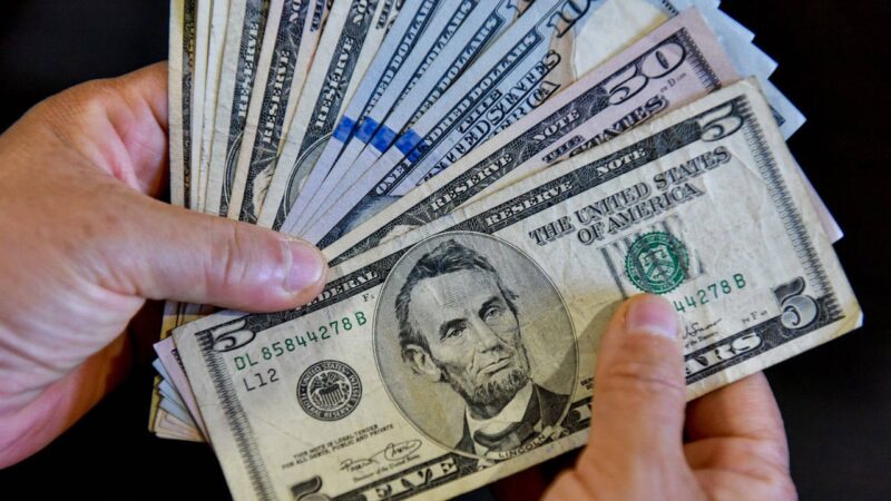 Dolar/TL dün yatay seyirle 34,2683'ten kapanırken, bugün bankalararası piyasada önceki