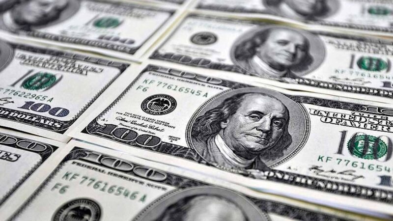 Liranın dolar ve euro karşısındaki eriyişi sürüyor. İstanbul serbest piyasada
