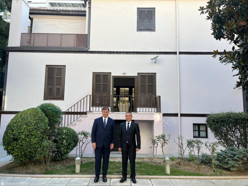 İzmir Büyükşehir Belediye Başkanı Dr. Cemil Tugay, Yunanistan’ın Selanik kentinde
