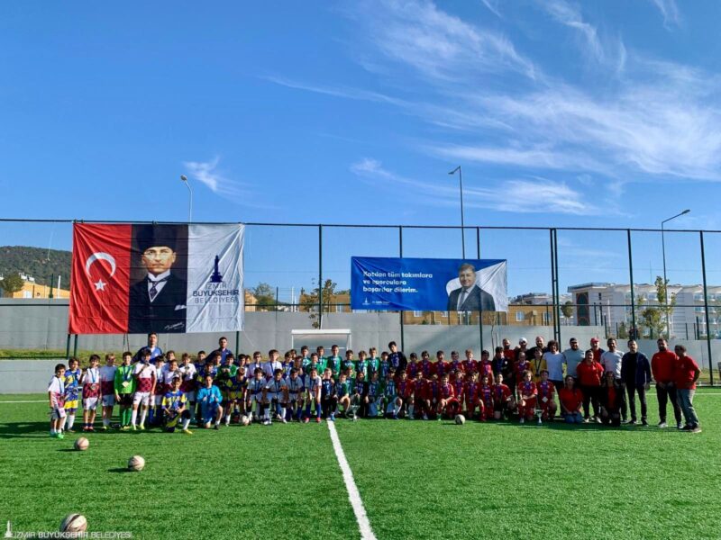 İzmir Büyükşehir Belediyesi, Cumhuriyet’in kuruluşunun 101. yılı etkinlikleri kapsamında U12
