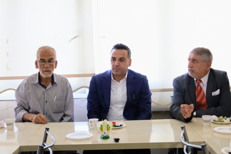 Çiğli Belediye Başkanı Onur Emrah Yıldız, STK ve Oda temsilcileriyle