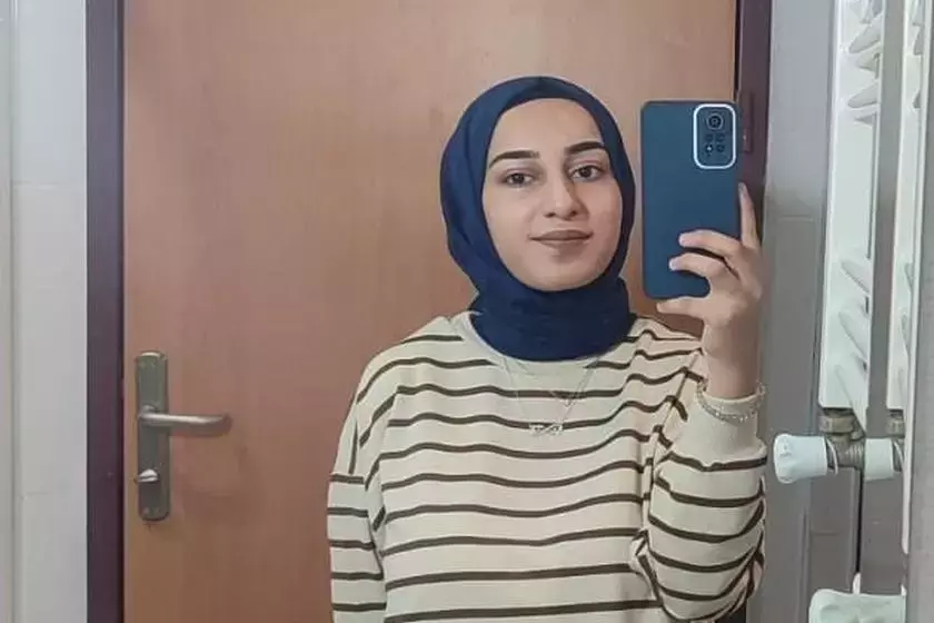 Van Yüzüncü Yıl Üniversitesi'nde eğitim gören 21 yaşındaki Rojin Kabaiş,