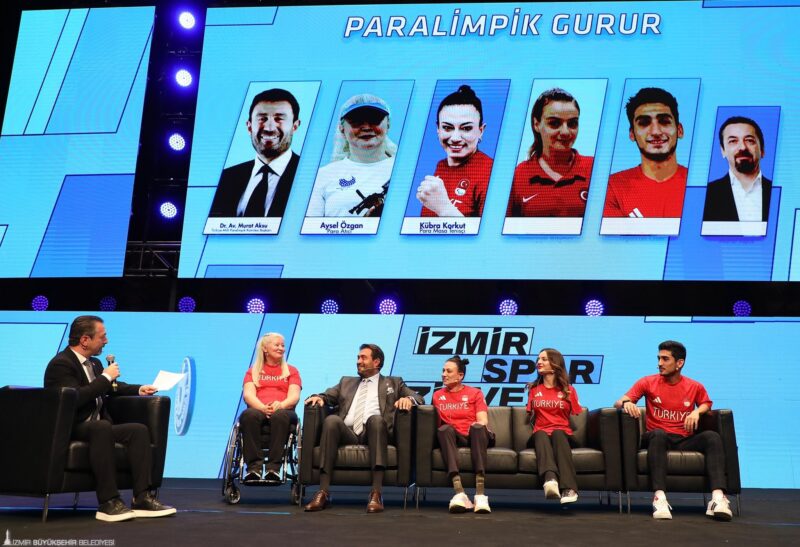 İzmir Büyükşehir Belediyesi ve İzmir Ticaret Odası iş birliğiyle düzenlenen