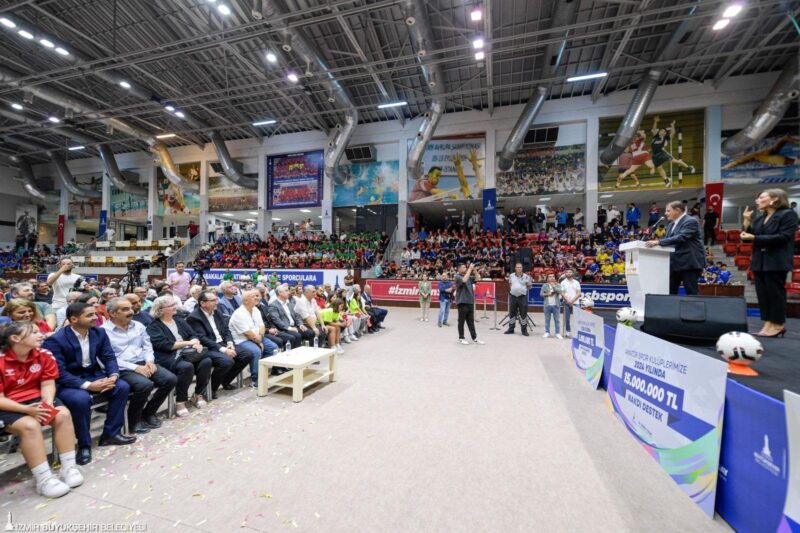 Amatör Spor Kulüpleri’ne desteğini sürdüren İzmir Büyükşehir Belediyesi, 2024 yılı