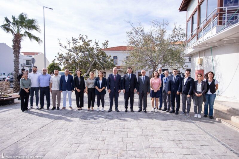 
İzmir Büyükşehir Belediye Başkanı Dr. Cemil Tugay’ın ilçelerde tarımın güçlenmesi