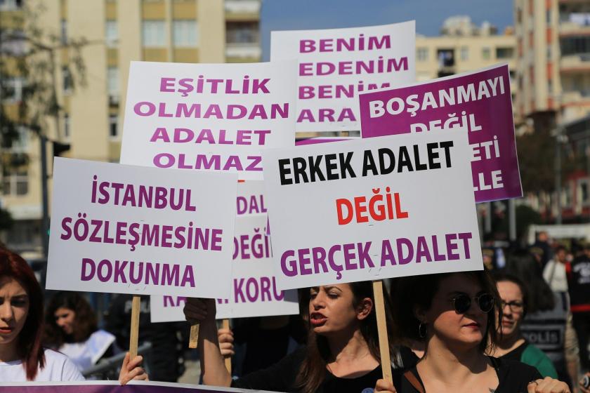 Ekim ayında erkekler, 49 kadını öldürürken, 79 kadına şiddet uyguladı,