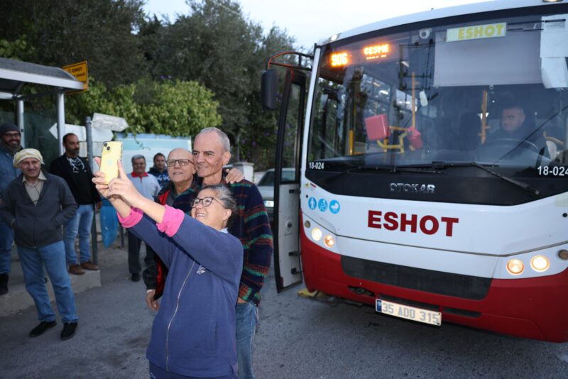 Çeşme-Urla arasında hizmet verecek olan 906 No’lu ESHOT hattı seferlerine
