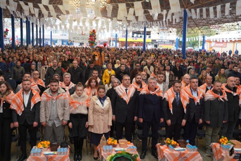 “Turuncu Bayram” olarak akıllara kazınan ve büyük ilgi gören festival,