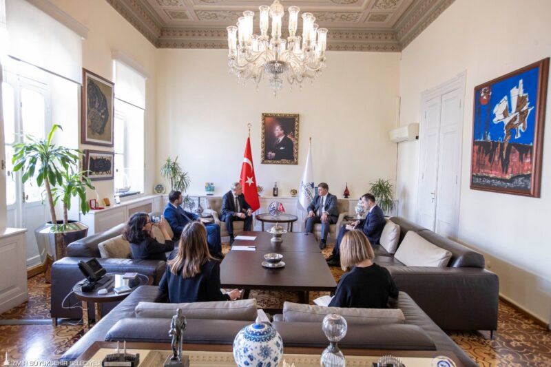 İzmir Büyükşehir Belediye Başkanı Dr. Cemil Tugay, Uruguay Büyükelçisi Hugo