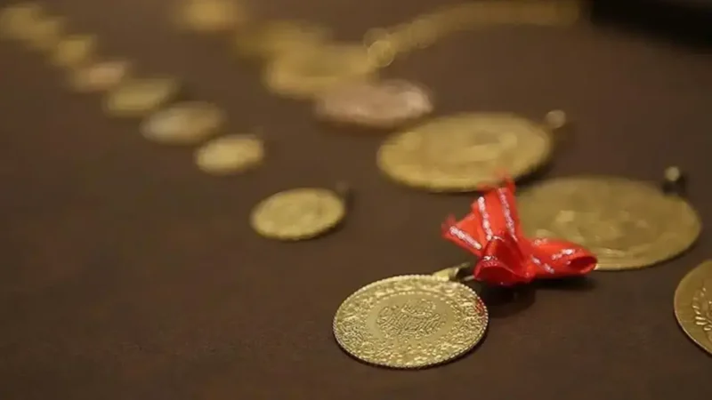 Altın fiyatları güne hareketli başladı. Düne göre güne düşüşle başlayan