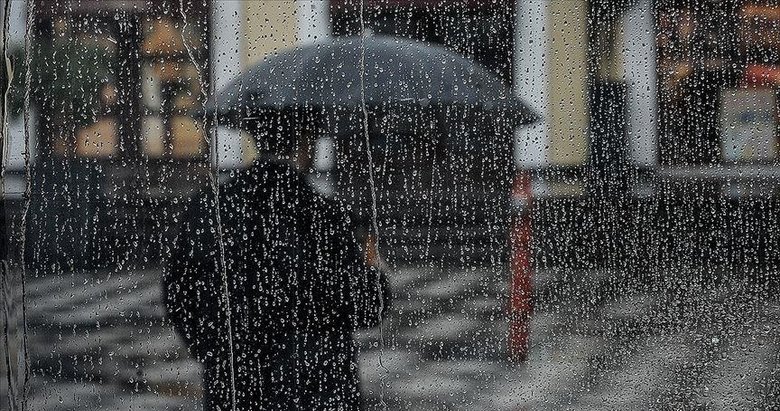 İzmir'de kış etkisini göstermeye başladı. Önümüzdeki günlerde kentte yağmurlu ve