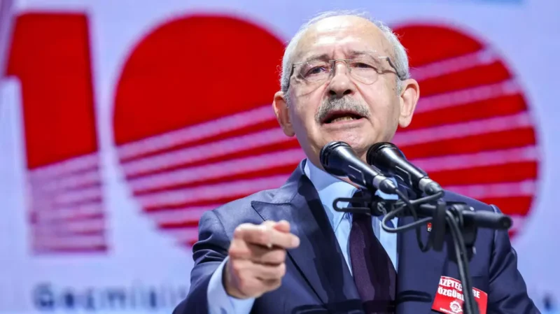 Eski CHP Genel Başkanı Kemal Kılıçdaroğlu, Cumhurbaşkanı Erdoğan’ın şikayetiyle açılan