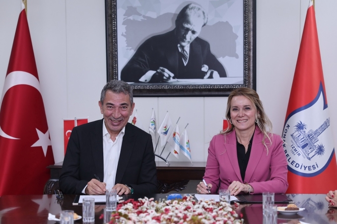 Konak Belediye Başkanı Nilüfer Çınarlı Mutlu daha yaşanır, adil ve