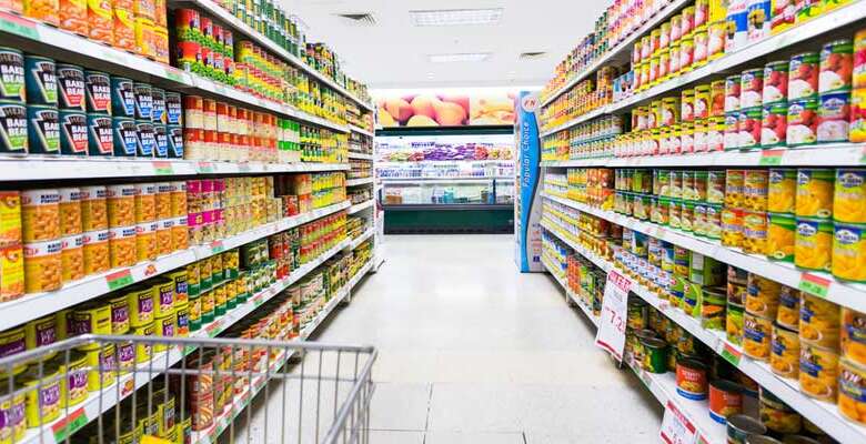 Türkiye’de asgari ücret zammı öncesinde bazı marketler ve üreticiler, işçilik