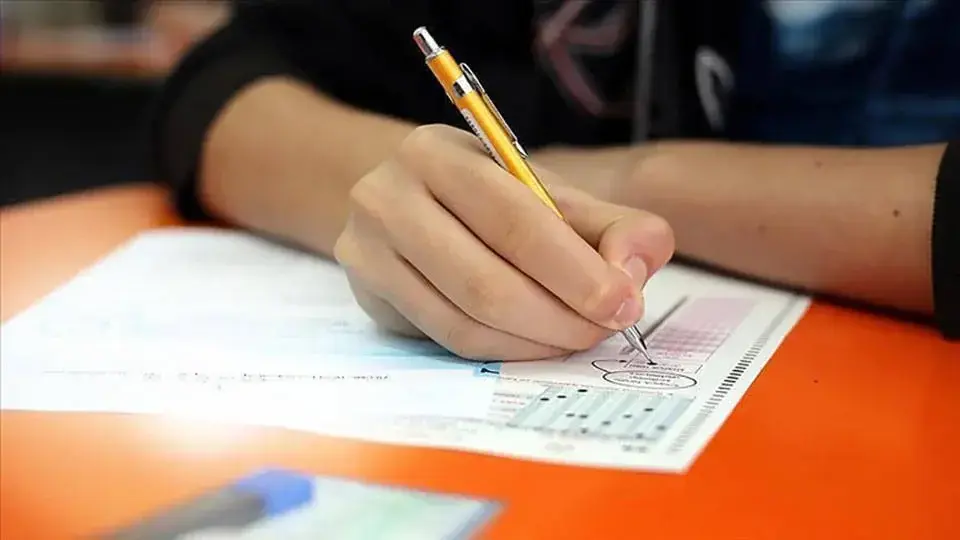 ÖSYM, 3 Kasım'da yapılan YDS'nin sonuçlarının açıklandığını duyurdu.