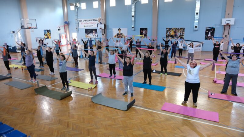 Menemen Belediyesi tarafından ücretsiz olarak vatandaşlara sunulan kültür ve spor