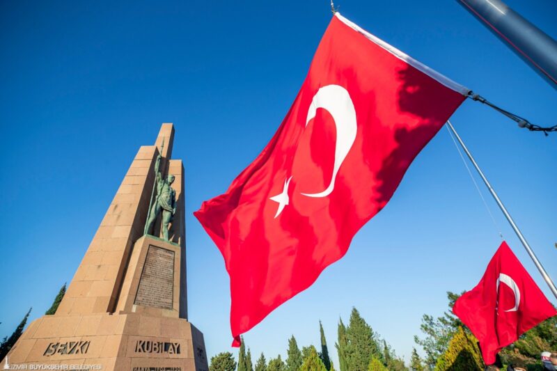 Türkiye Cumhuriyeti’nin ilk devrim şehitleri Asteğmen Kubilay ve silah arkadaşları,