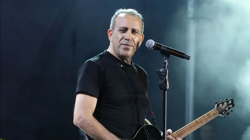 Haluk Levent, bu sabah göğüs ağrıları nedeniyle hastaneye kaldırıldı. Sanatçının