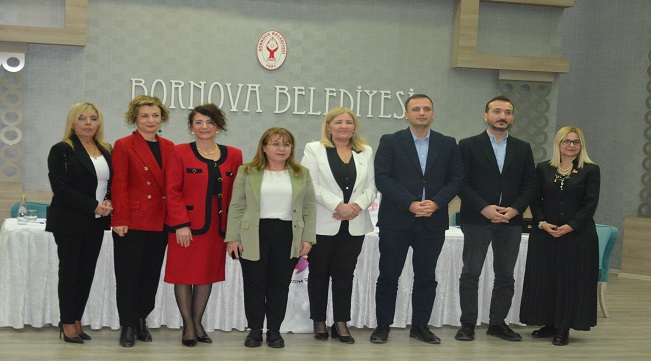 Geçtiğimiz pazar günü Bornova belediyesinin ev sahipliğinde yapılan İnsan Hakları