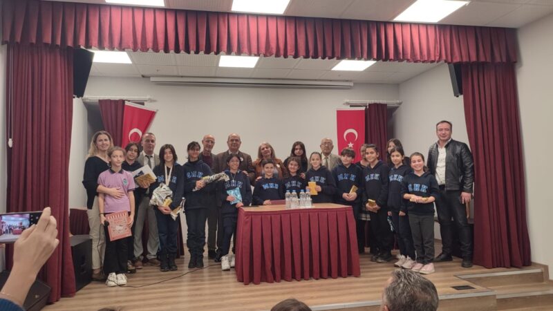 
Çağdaş Çiğli Kanserle Mücadele ve Sosyal Yardımlaşma Derneği'nin düzenlediği “Kanseri