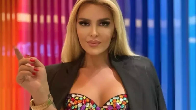Sosyal medya fenomeni Selin Ciğerci ve eski futbolcu Gökhan Çıra,