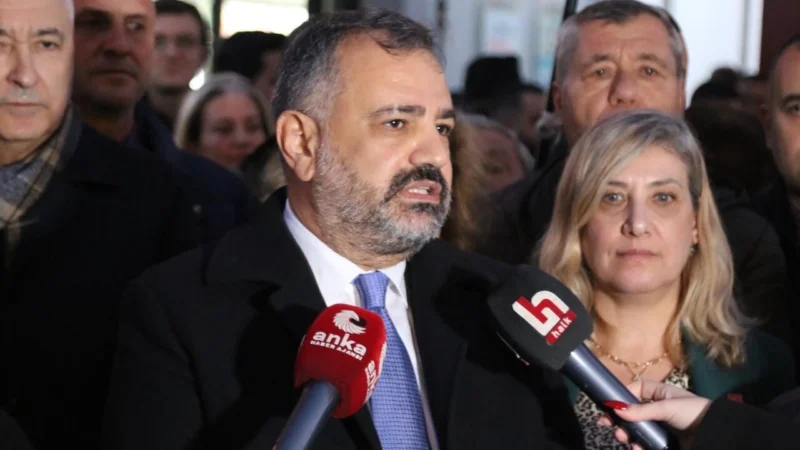 Halk TV çalışanı gazeteciler Seda Selek, Barış Pehlivan, Suat Toktaş,