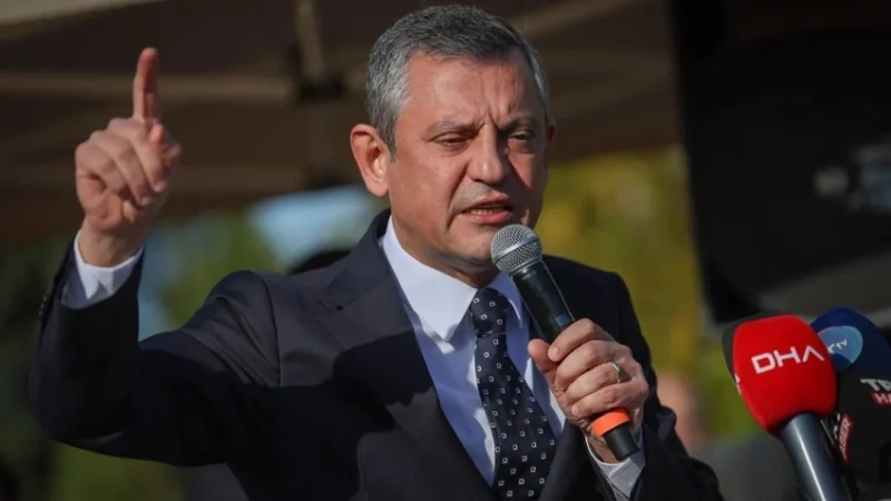 Cumhuriyet Halk Partisi Genel Başkanı Özgür Özel, Ülke Politikaları Vakfı’nın
